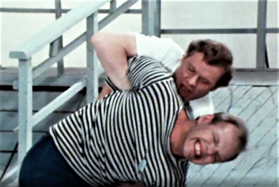 Кадр из телеспектакля "Летние прогулки" (1982)