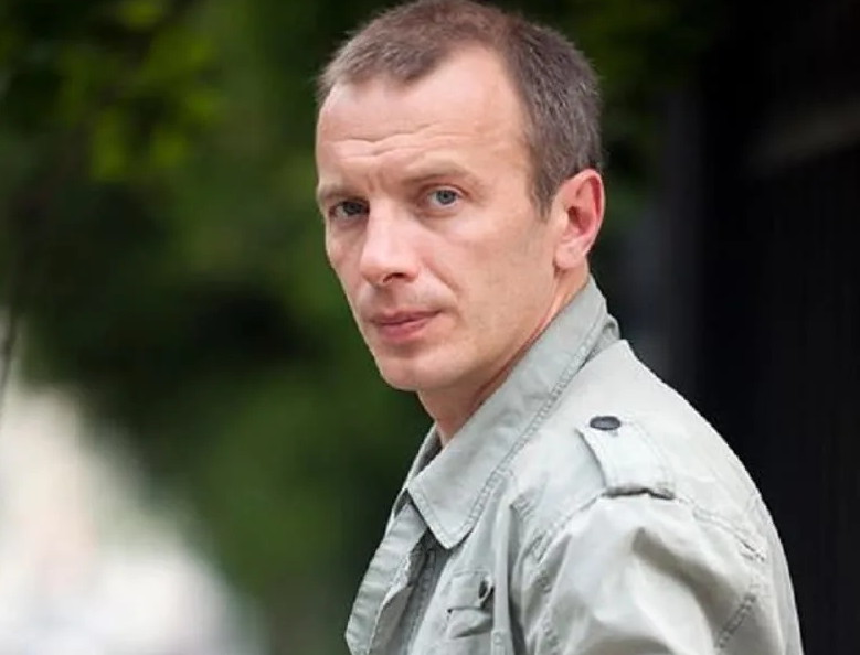 Этого популярного белорусского актёра благодаря фактурной внешности любят снимать режиссёры военных и криминальных фильмов.-2