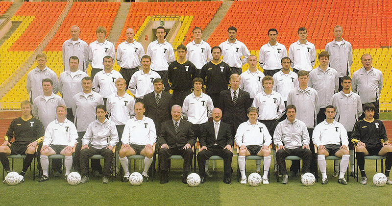 «Торпедо» образца 2005 года (первый круг) Верхний ряд (слева направо): Анатолий Зарапин (тренер вратарей), Евгений Луценко, Мантас Самусёвас, Андрей Степанов, Андрес Опер, Николай Йолович, Джордже Йокич, Дмитрий Кудинов, Юрий Миронов (тренер).
Второй ряд сверху (слева направо): Ренат Валитов (видеооператор), Владимир Золотов (администратор), Сергей Будылин, Константин Зырянов, Максим Кабанов, Илья Абаев, Энар Яагер, Сергей Черногаев, Алексей Завгородний (массажист), Анатолий Прояев (врач).
Третий ряд сверху (слева направо): Александр Петров (массажист), Александр Гостенин (тренер), Сергей Коровушкин, Юрий Мишин (начальник команды), Виталий Волков, Николай Солдатов (администратор), Павел Мамаев, Владимир Волчек (тренер), Андрей Филимонов.
Сидят (слева направо): Дмитрий Бородин, Александр Панов, Сергей Агашков (тренер), Сергей Кормильцев, Борис Мегрелидзе (член Совета директоров), Владимир Алёшин (председатель Совета директоров), Игорь Семшов, Сергей Петренко (тренер), Андрей Панфёров, Илья Мадилов.