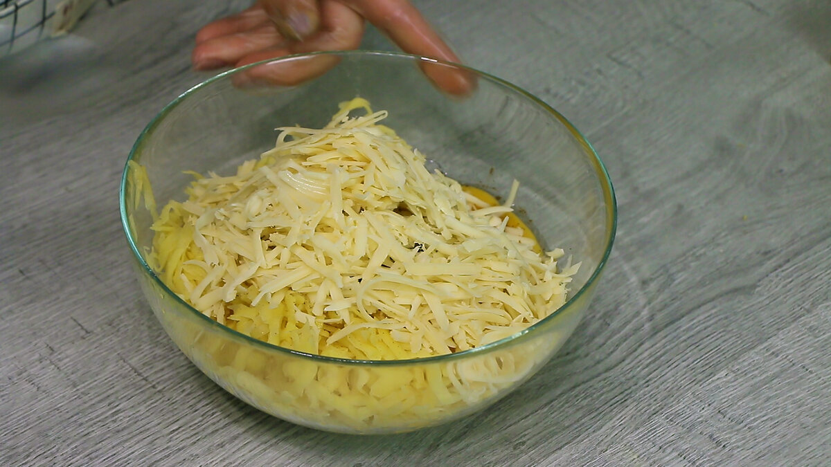 Как приготовить Картофельный рулет с мясом рецепт пошагово