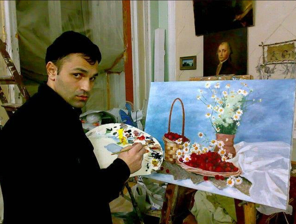 На фото: Эмин Шахмирзаев.