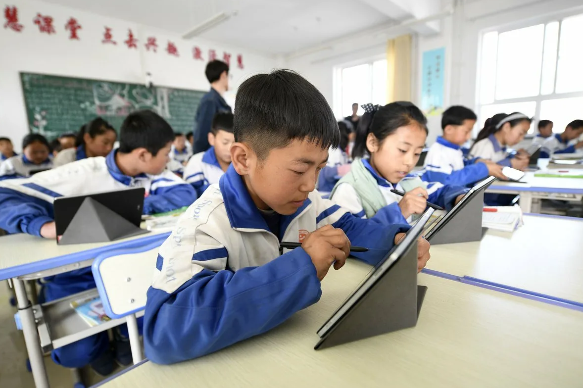 China schooling. Тал ЕДУКАТИОН. Ученики в Китае. Ученики китайской школы. Китайское образование средняя школа.