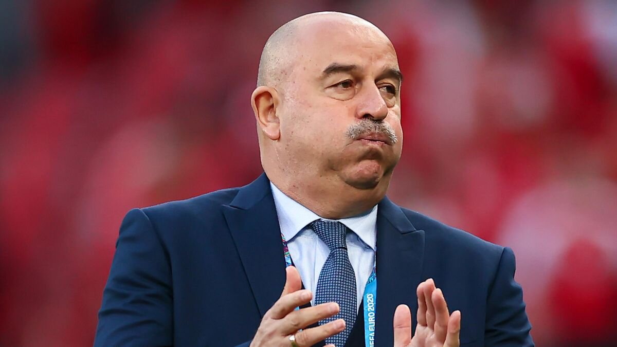 Наш тренер колобок.