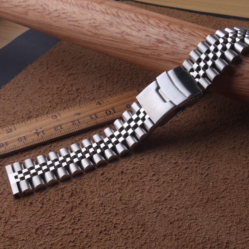 Стальной браслет