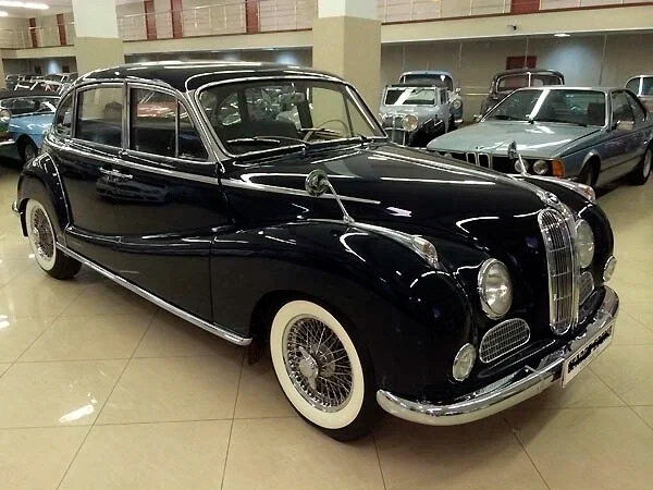 Седан BMW 502 1960 года выпуска