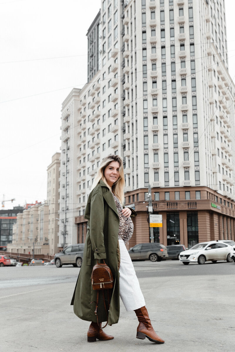 Не забывайте ставить палец вверх и я поделюсь своими образами во время беременности