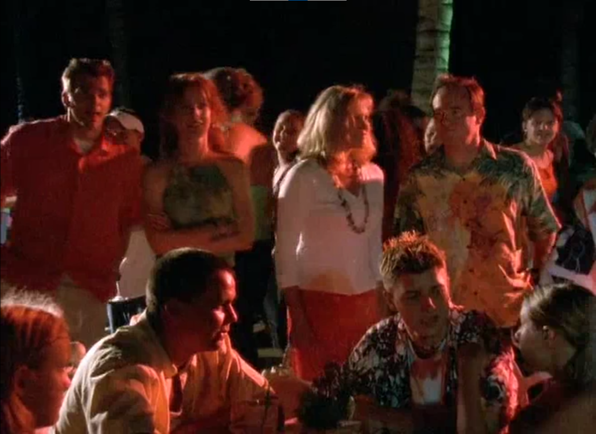 Кадр из фильма Holiday in the Sun (2001)