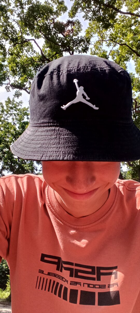 Ну вот ково вот это он выложил 