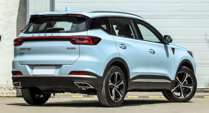 На фото: Chery Tiggo 7 Plus (новый)