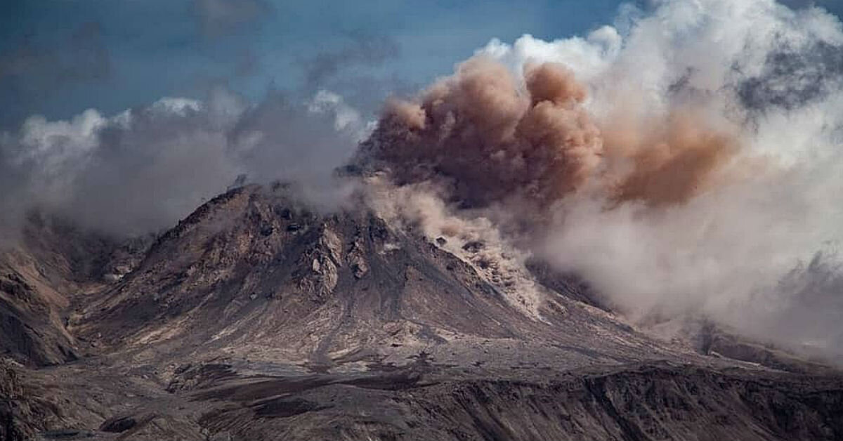 Автор: https://moi-goda.ru/chto-sluchilos/vulkan-shiveluch-na-kamchatke-vnov-napomnil-o-sebe