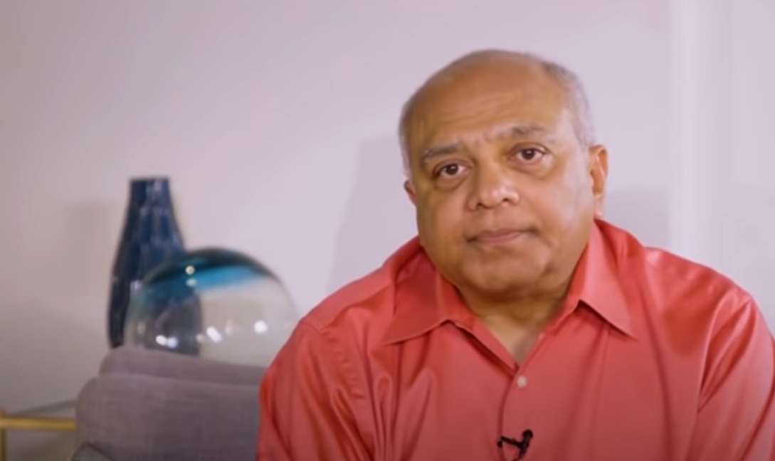 Шрикумар Рао – писатель, оратор, философ, преподаватель. 