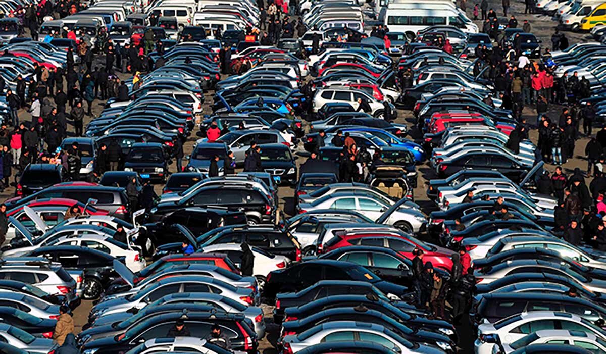 автомобильный рынок б/у автомобилей - "туча"