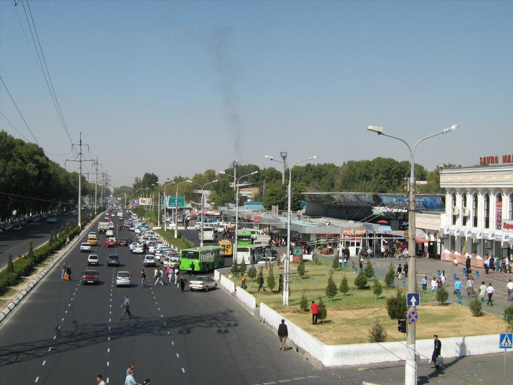 Этот добрый старый базар и остановка, как гармонично и удобно все сложено