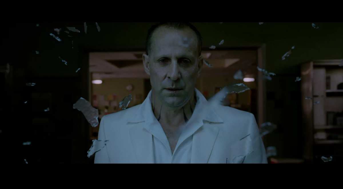 кадр из фильма. Люцифер