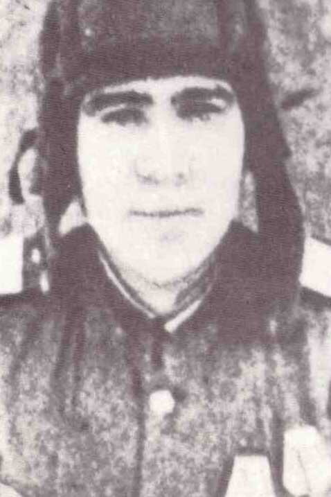 наводчик, командир орудия гвардии старший сержант Абубакир Мерхайдаров