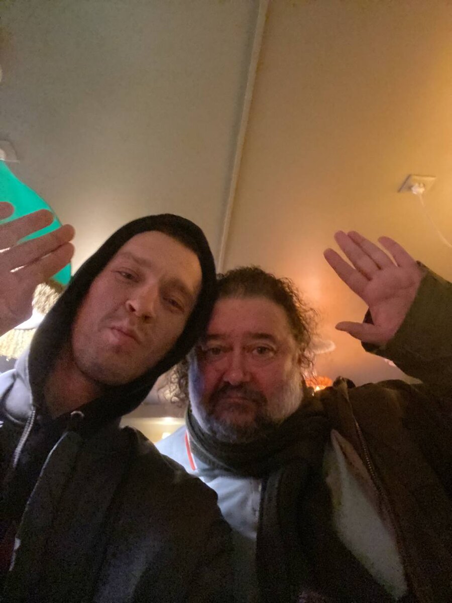 фото, которое Жука отправил писателю Кириллу Рябову в этот вечер 