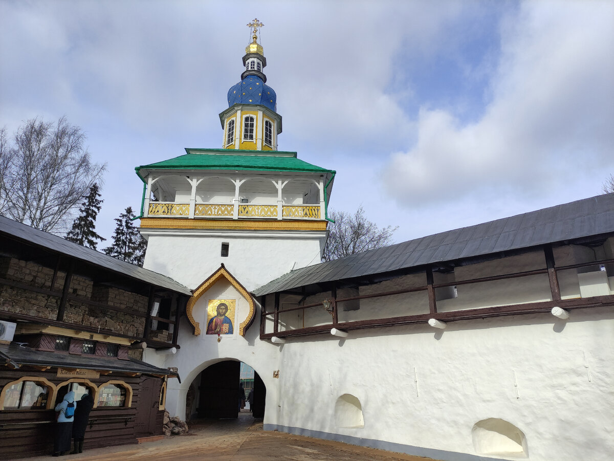 Псково-Печерский монастырь.