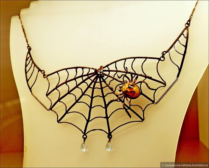 Колье "Паук"