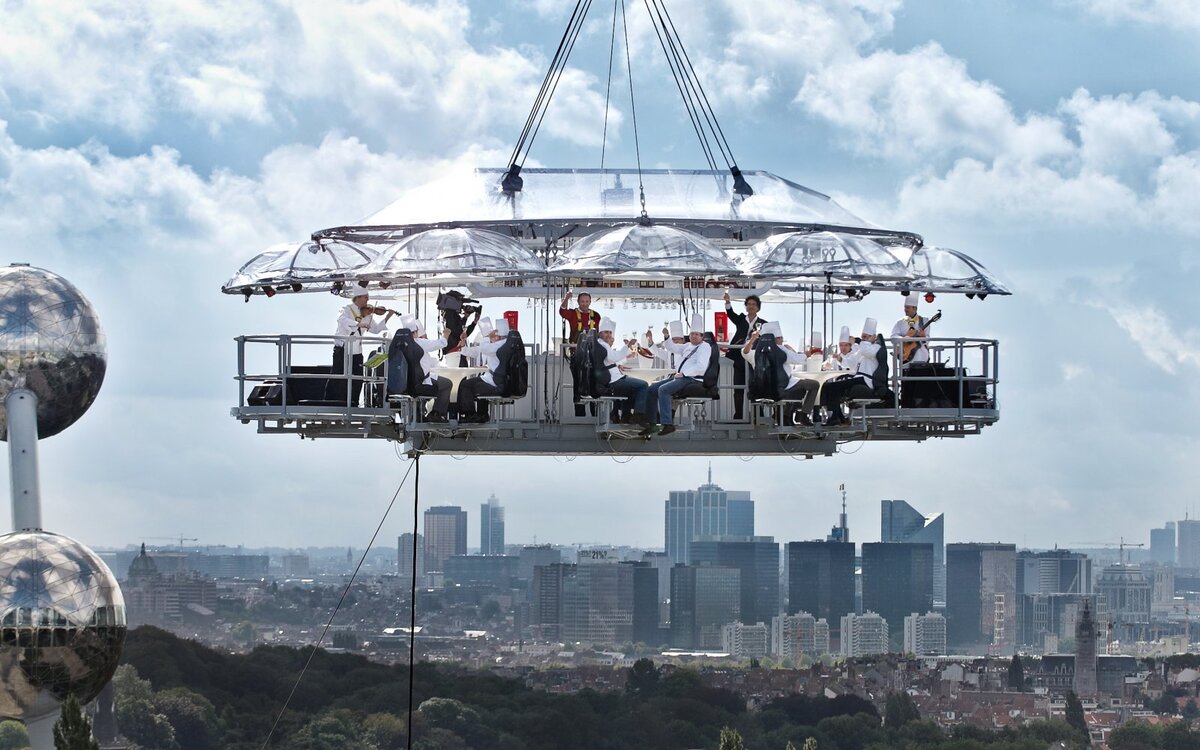 Dinner In The Sky. Брюссель, Бельгия