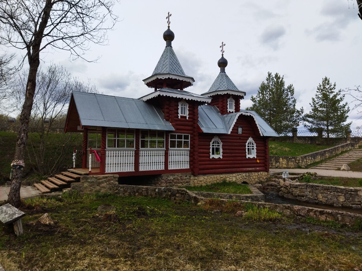 Фото кладбища не стал "заливать"