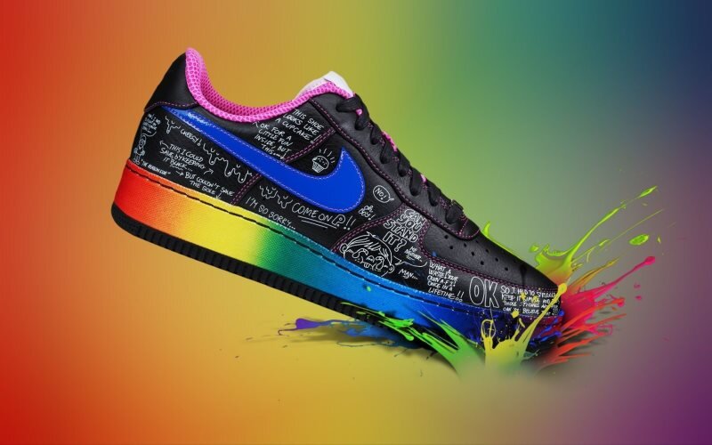 Nike не будет работать в России. Фото: w-dog.ru