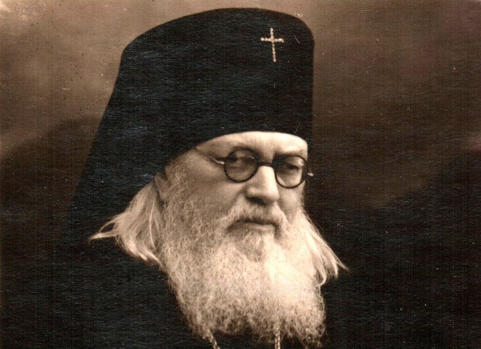 Этот хирург от Бога, до последнего дня своей жизни любящий Христа и людей, после смерти был канонизирован и признан святым. Источник: https://www.vladivostok-eparhia.ru/eparhia/churches/?id=27256
