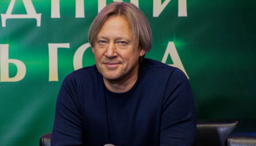 Дмитрий Харатьян