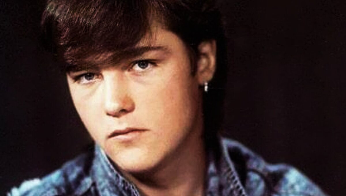 Не знаю, случайно ли, но тут Юра как Цой