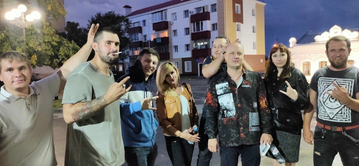 Томиган и фанатки