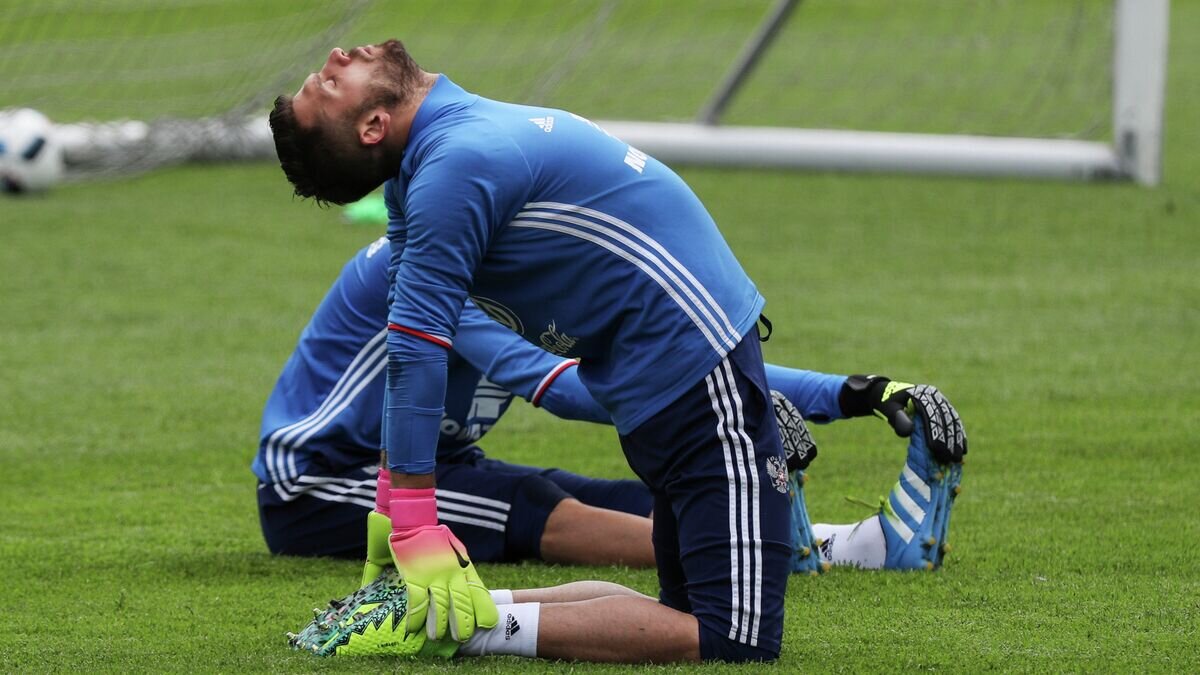    Вратарь сборной России по футболу Юрий Лодыгин© РИА Новости / Владимир Песня