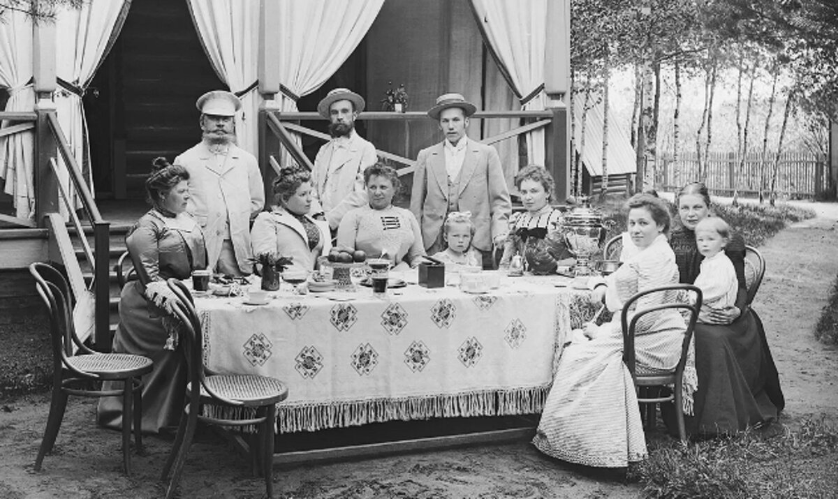 лев николаевич толстой и чехов в крыму. чаепитие царской россии. чаепитие с самоваром 19 век. чехов пьем чай. чаепитие в енисейской губернии 19 века.