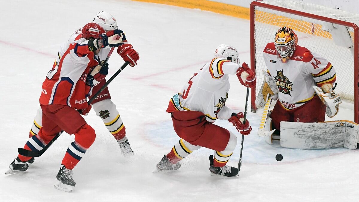    Хоккей. КХЛ. Матч ЦСКА — "Куньлунь"© РИА Новости / Сергей Гунеев