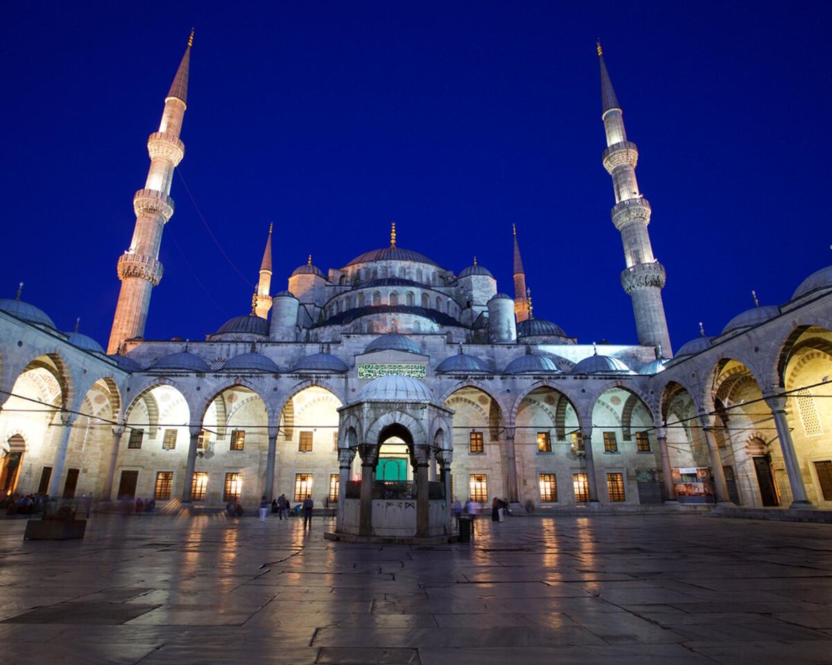 голубая мечеть снаружи в стамбуле