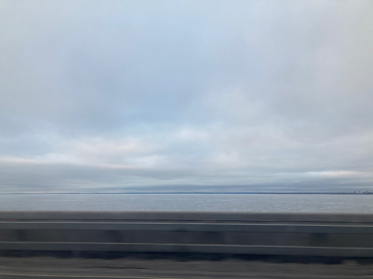 В последние 3 дня нам показывают голубое небо и даже иногда солнце 