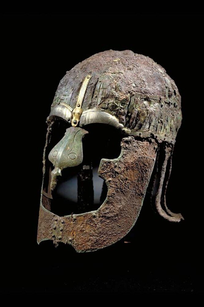 Шлем из Венделя (захоронение номер 14). Таким его можно увидеть в Стокгольмском историческом музее (инвентарный номер 9785/120458). 