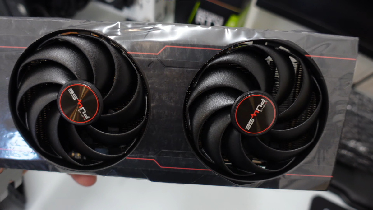 Sapphire Pulse RX 6600XT распаковка