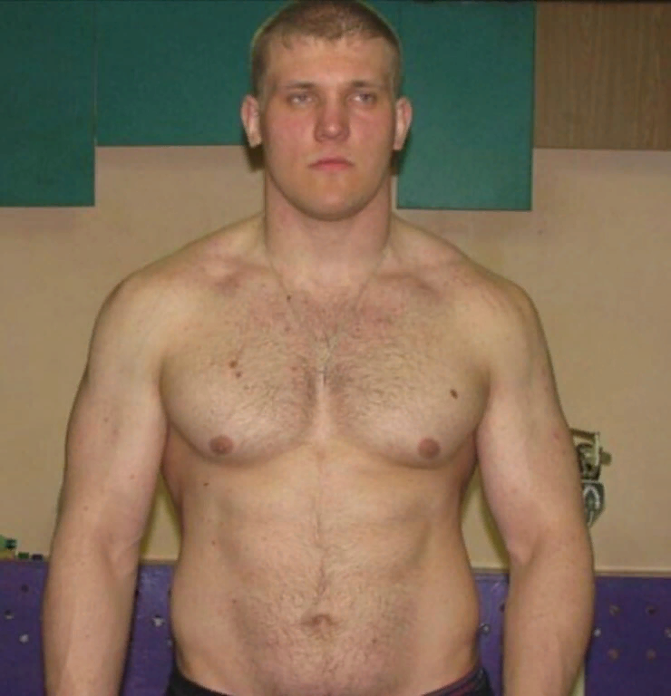 Здесь Кириллу 16 лет 