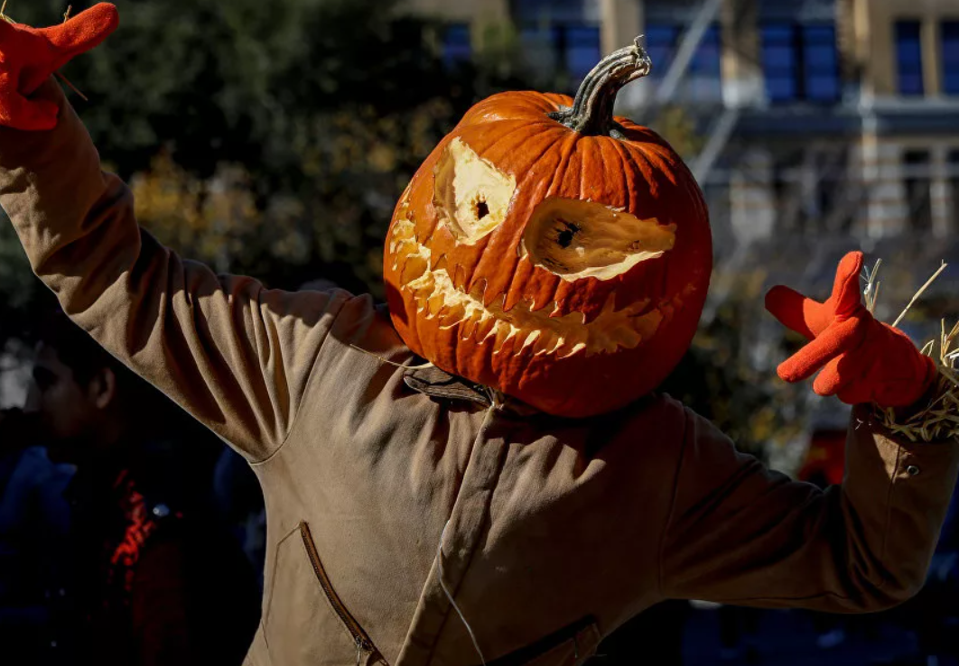 Halloween usa. Хэллоуин праздник. Тыква Хэллоуин. Тыква на Хэллоуин Америка.