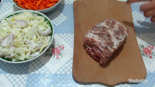 Салат «Дамский каприз» с курицей, ананасом и корейской морковью