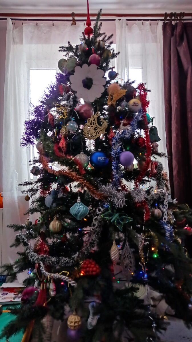 Ёлка дома у Татьяны Чернецкой.  Фото: SadyAn.