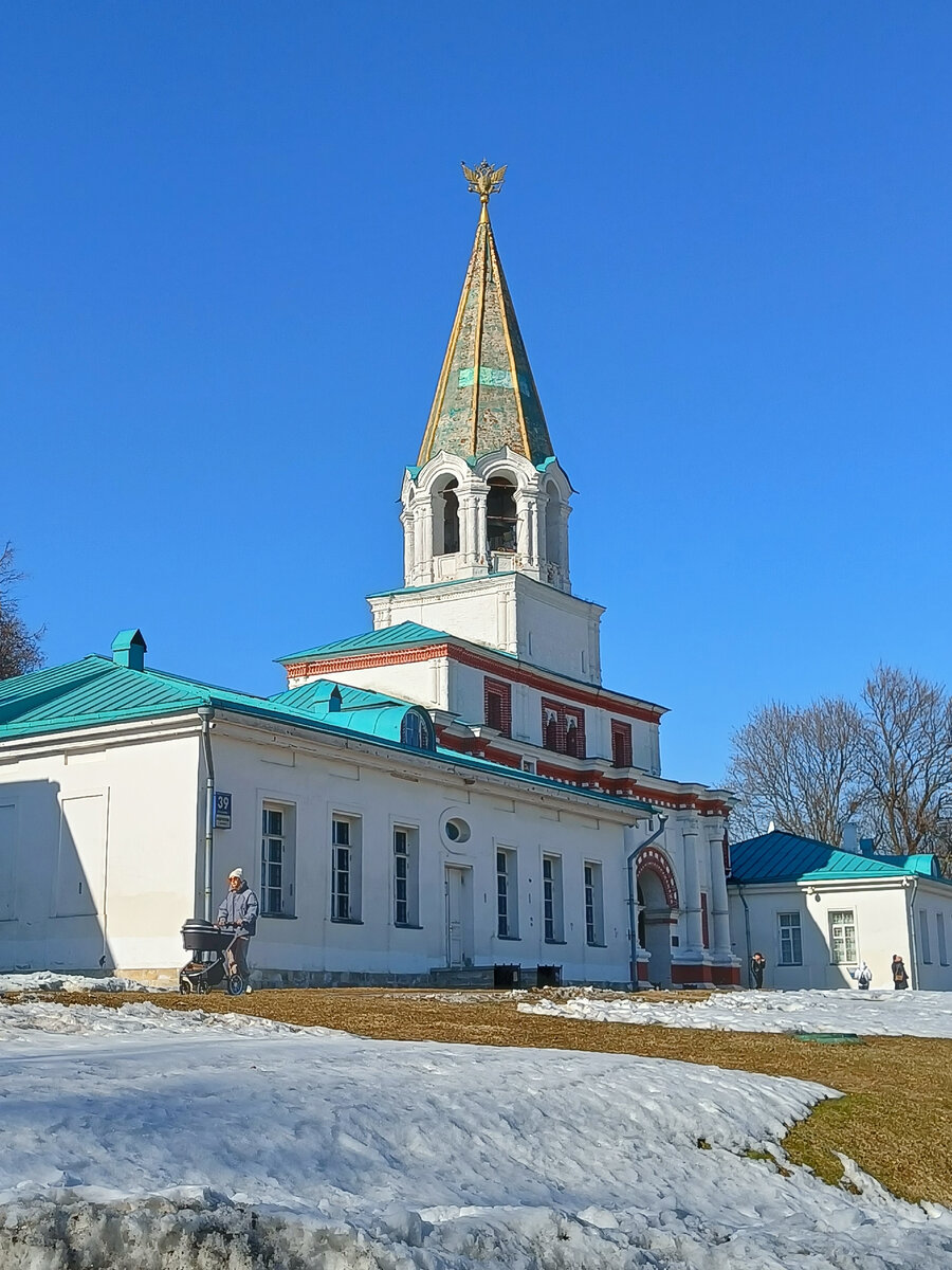 Передние ворота. Коломенское. Построены в 1671-1673гг. Москва