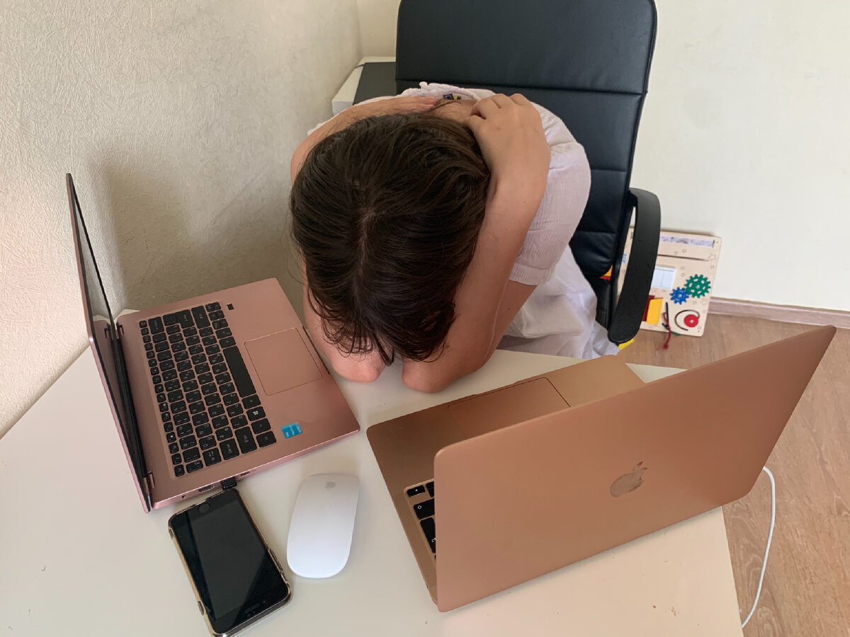 Ниаль переживает и ждёт обновления списков