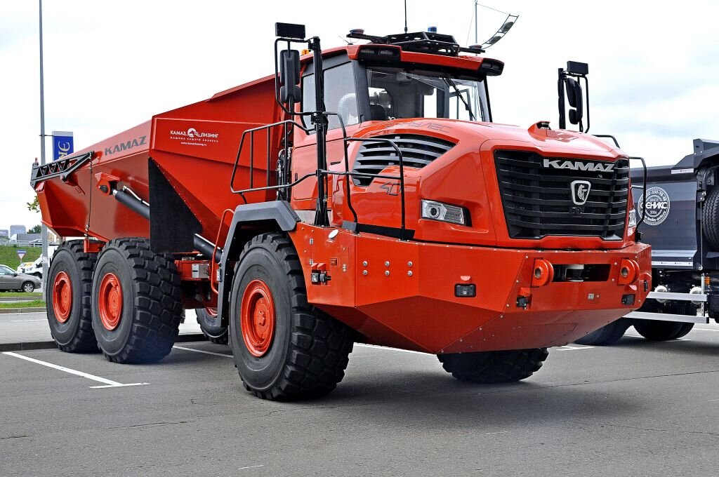 Знакомьтесь: KAMAZ-6561 («Геркулес»)