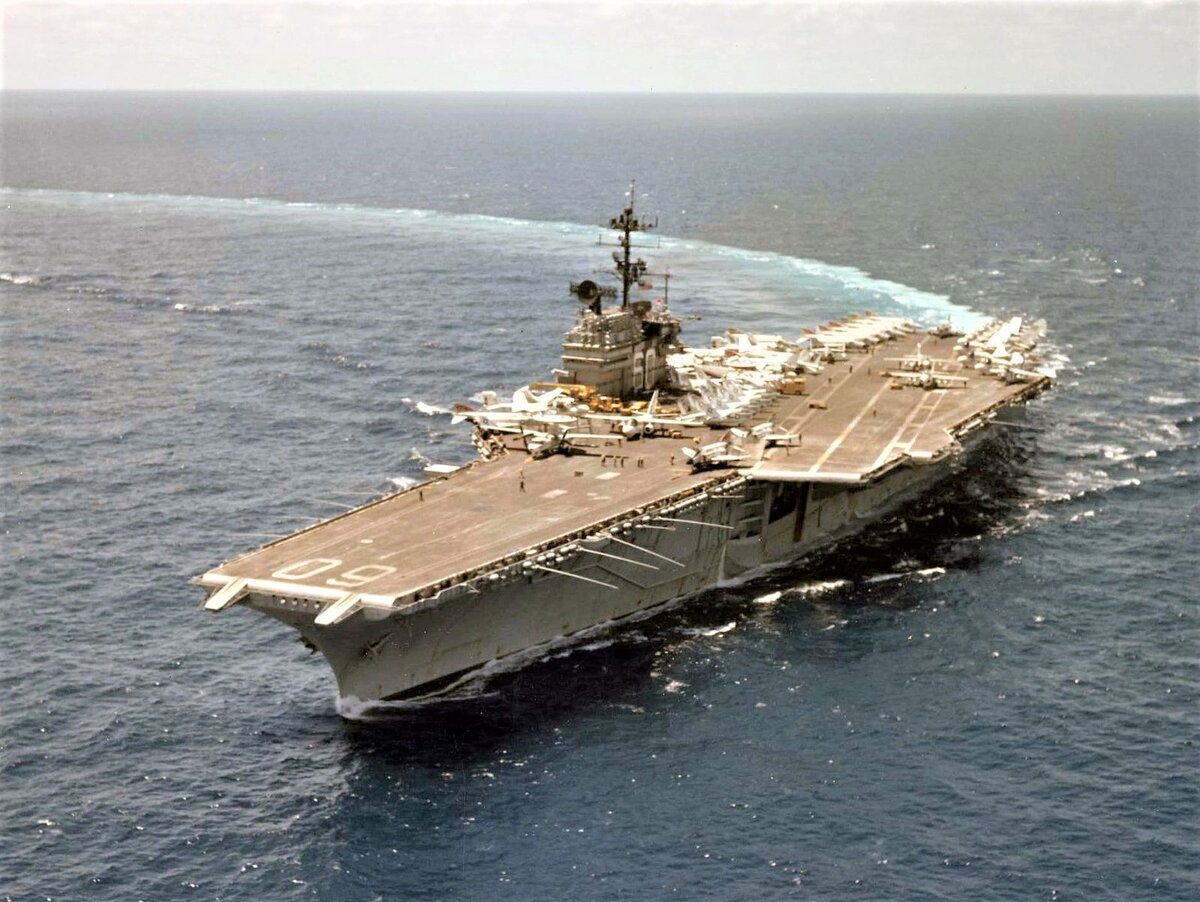 USS Saratoga (CV-60).