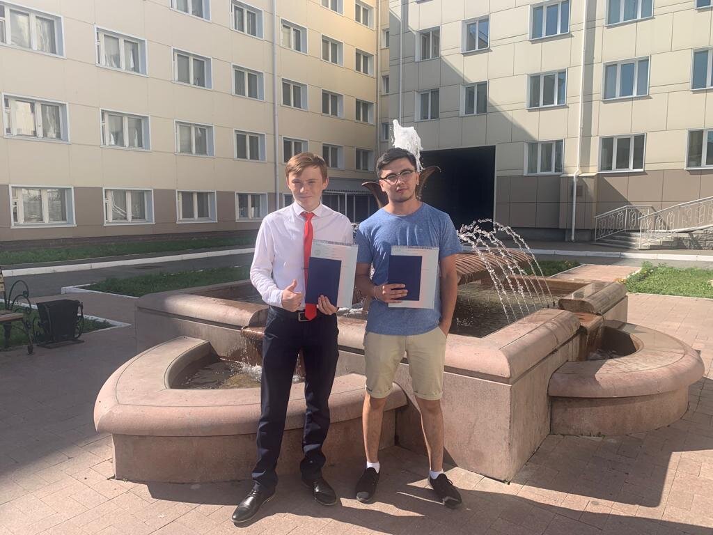 Шерзод Хамидуллаев с другом