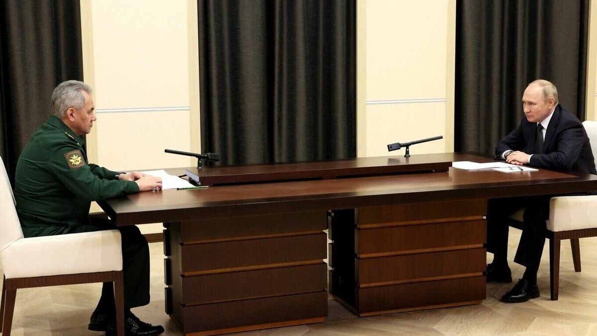     Министр обороны Российской Федерации Сергей Шойгу доложил 28 октября президенту Владимиру Путину детали частичной мобилизации. Кроме того, он заявил о ее завершении.