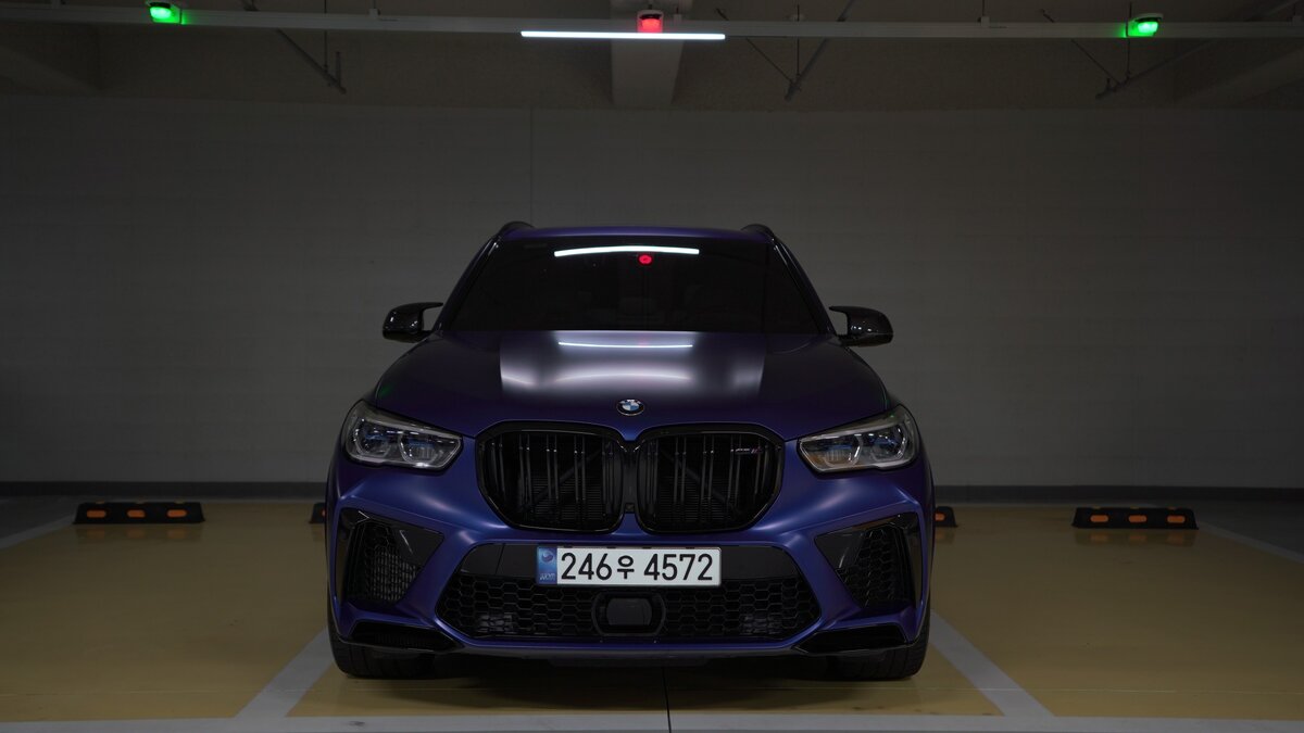 Современный BMW X5 M – это настоящий монстр. Представьте себе версию Competition, которую производитель разрабатывал специально для трека.