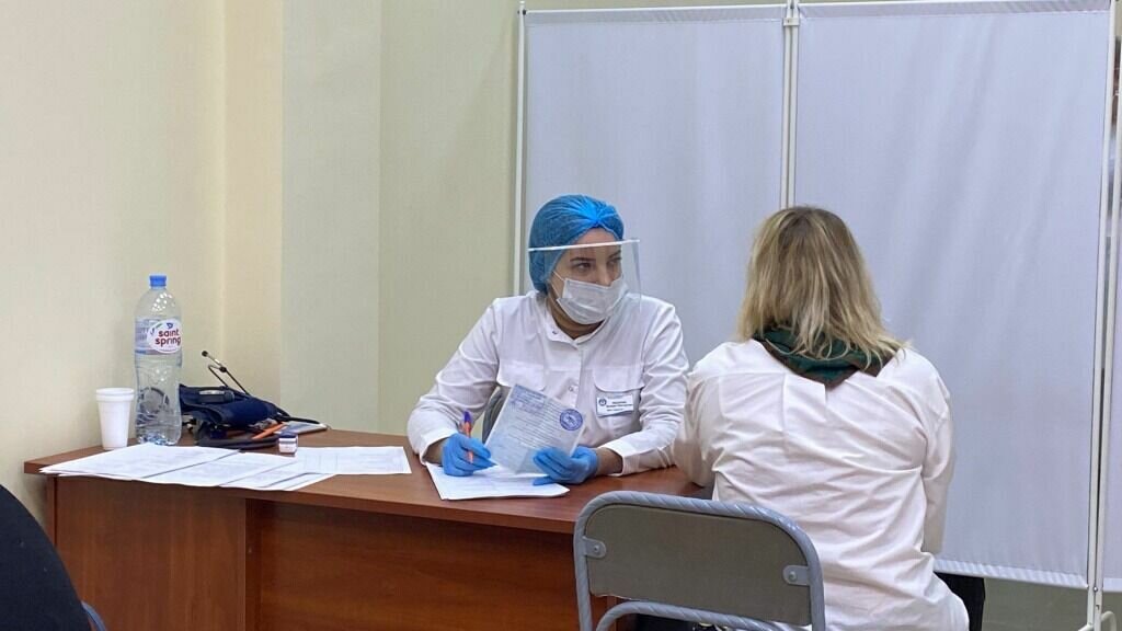     Горбольница № 20 сообщила о приостановке работы мобильного прививочного пункта в торговом центре «Золотой Вавилон», об этом медучреждение сообщило в соцсетях.