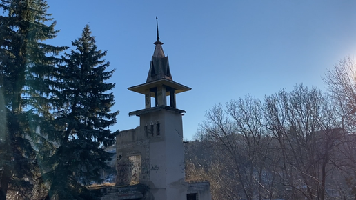 Даже в курортном городе нашел заброшки! Заброшенные здания бывшего музея космонавтики в Комсомольском парке Кисловодска