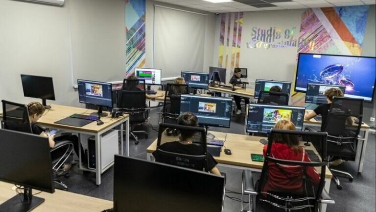    В Школе креативных индустрий в Оренбуржье прошли обучение 80 человек Кристина Просвиркина